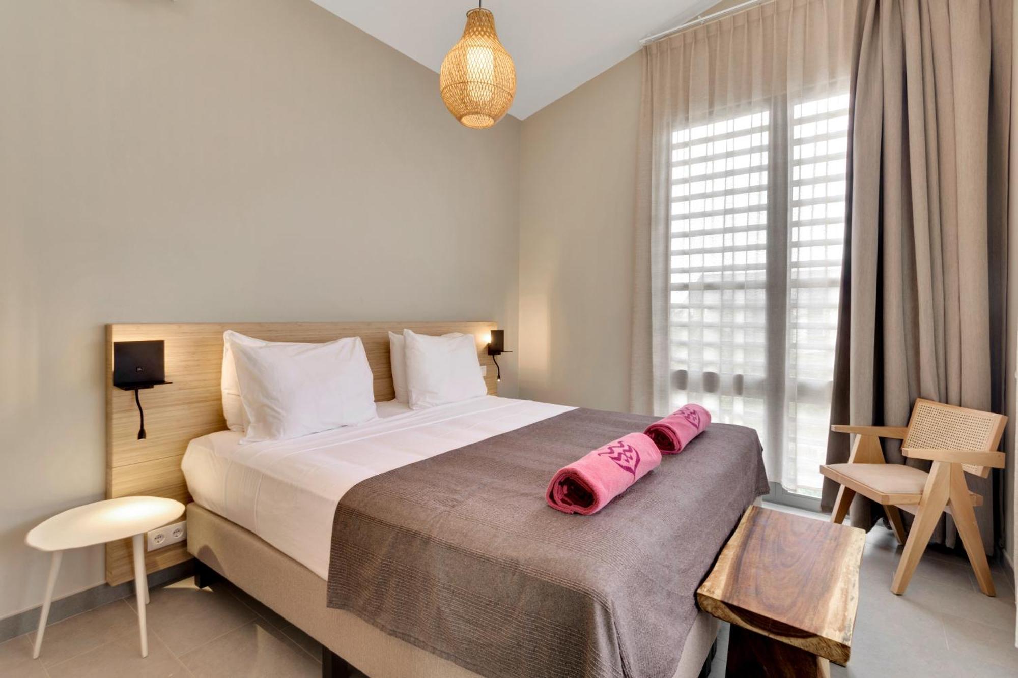 Delfins Beach Resort Bonaire, Tapestry Collection By Hilton Playa Eksteriør bilde