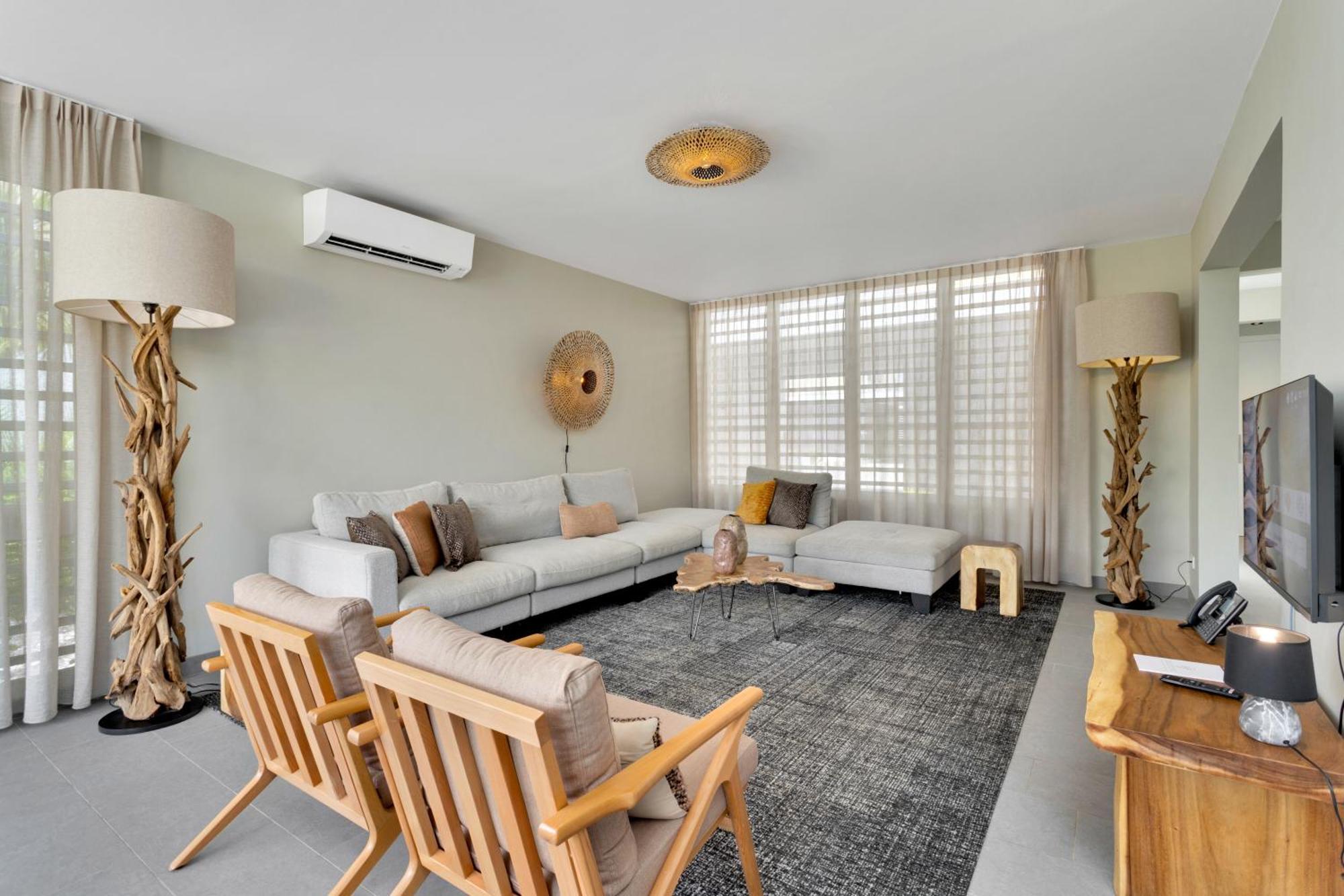 Delfins Beach Resort Bonaire, Tapestry Collection By Hilton Playa Eksteriør bilde
