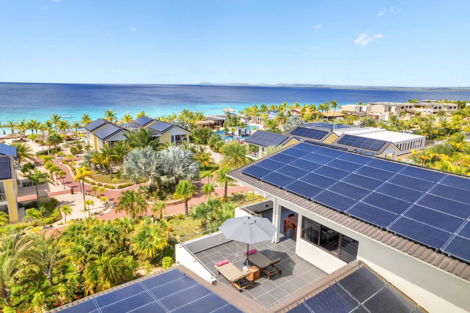 Delfins Beach Resort Bonaire, Tapestry Collection By Hilton Playa Eksteriør bilde