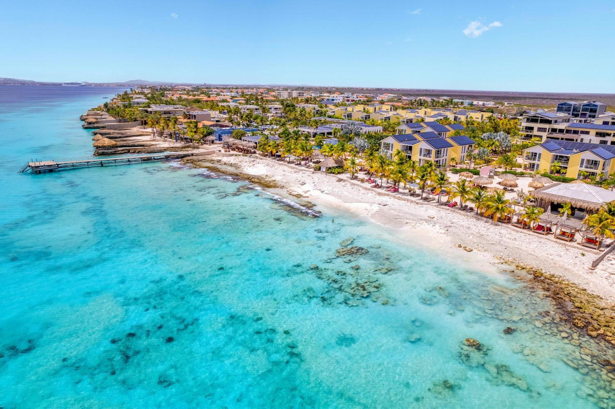 Delfins Beach Resort Bonaire, Tapestry Collection By Hilton Playa Eksteriør bilde