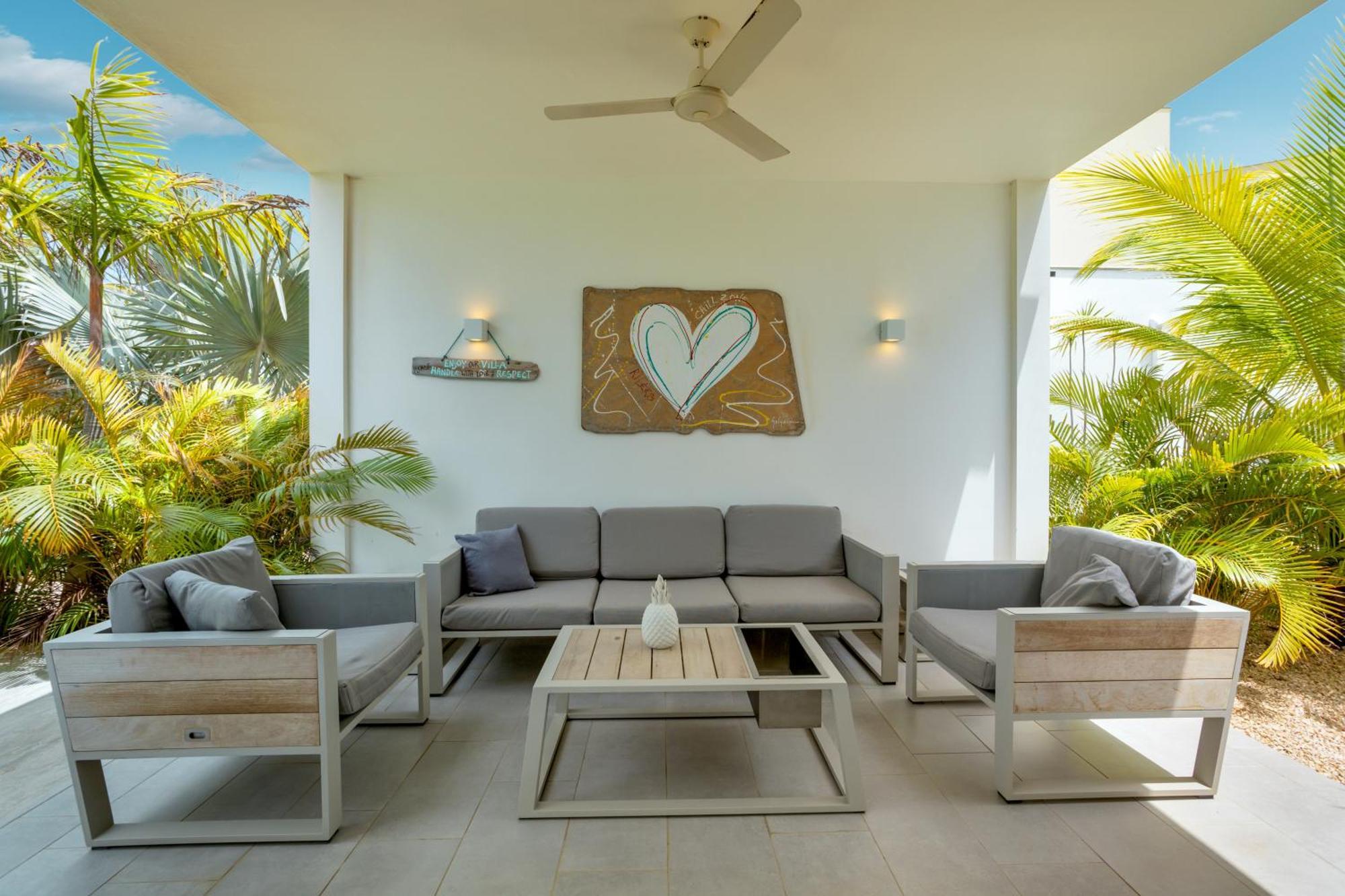 Delfins Beach Resort Bonaire, Tapestry Collection By Hilton Playa Eksteriør bilde