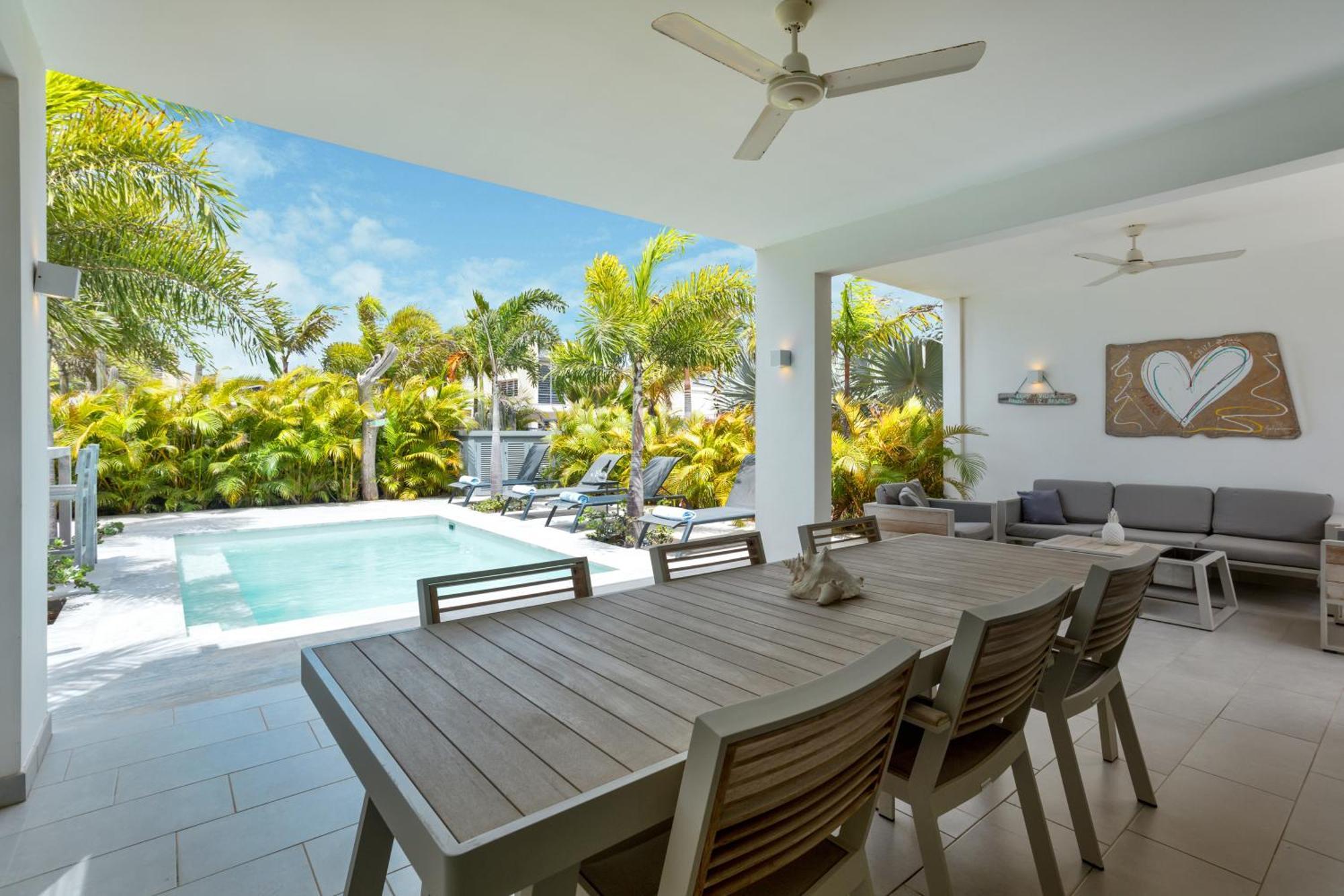 Delfins Beach Resort Bonaire, Tapestry Collection By Hilton Playa Eksteriør bilde