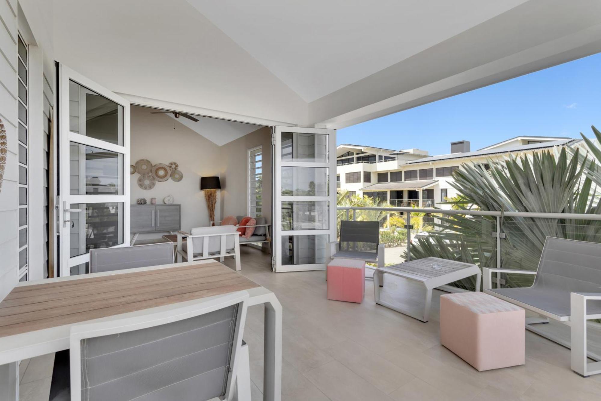 Delfins Beach Resort Bonaire, Tapestry Collection By Hilton Playa Eksteriør bilde