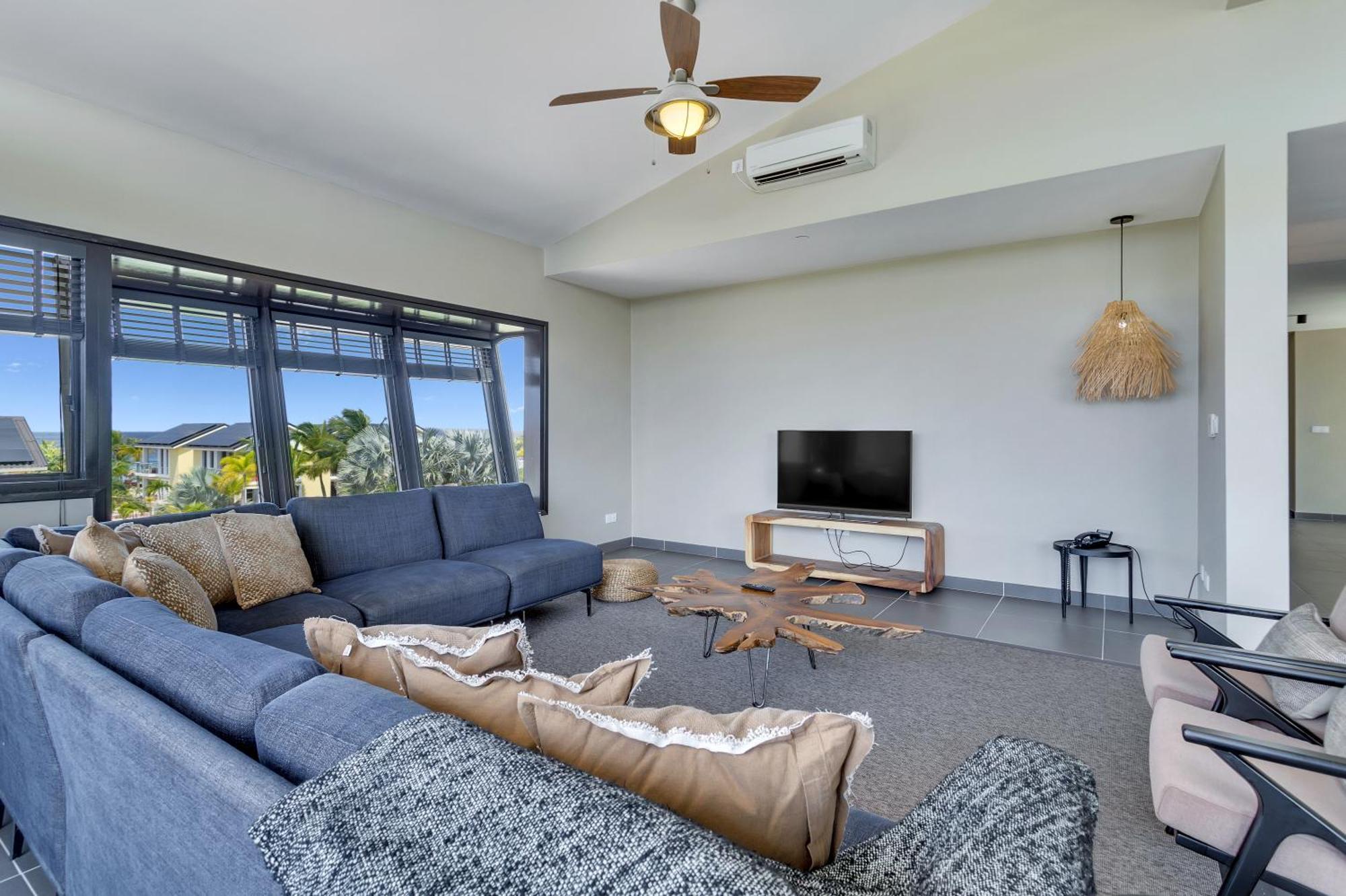 Delfins Beach Resort Bonaire, Tapestry Collection By Hilton Playa Eksteriør bilde